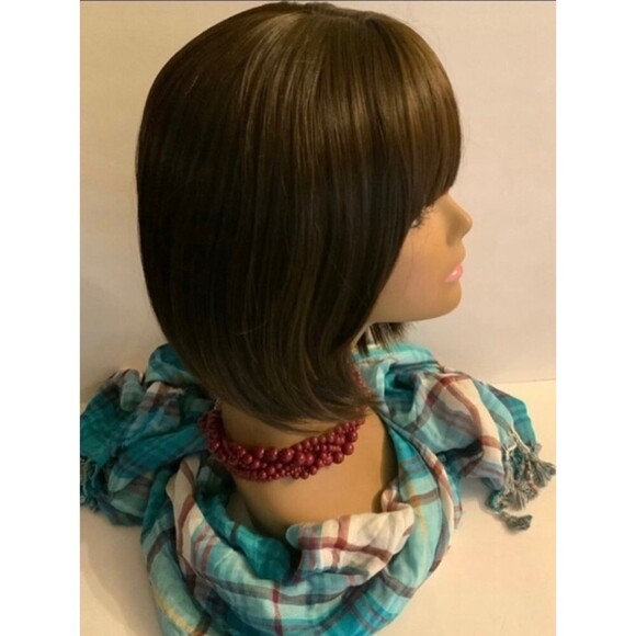 Synthetic Bob Wig - Picture 4 of 6